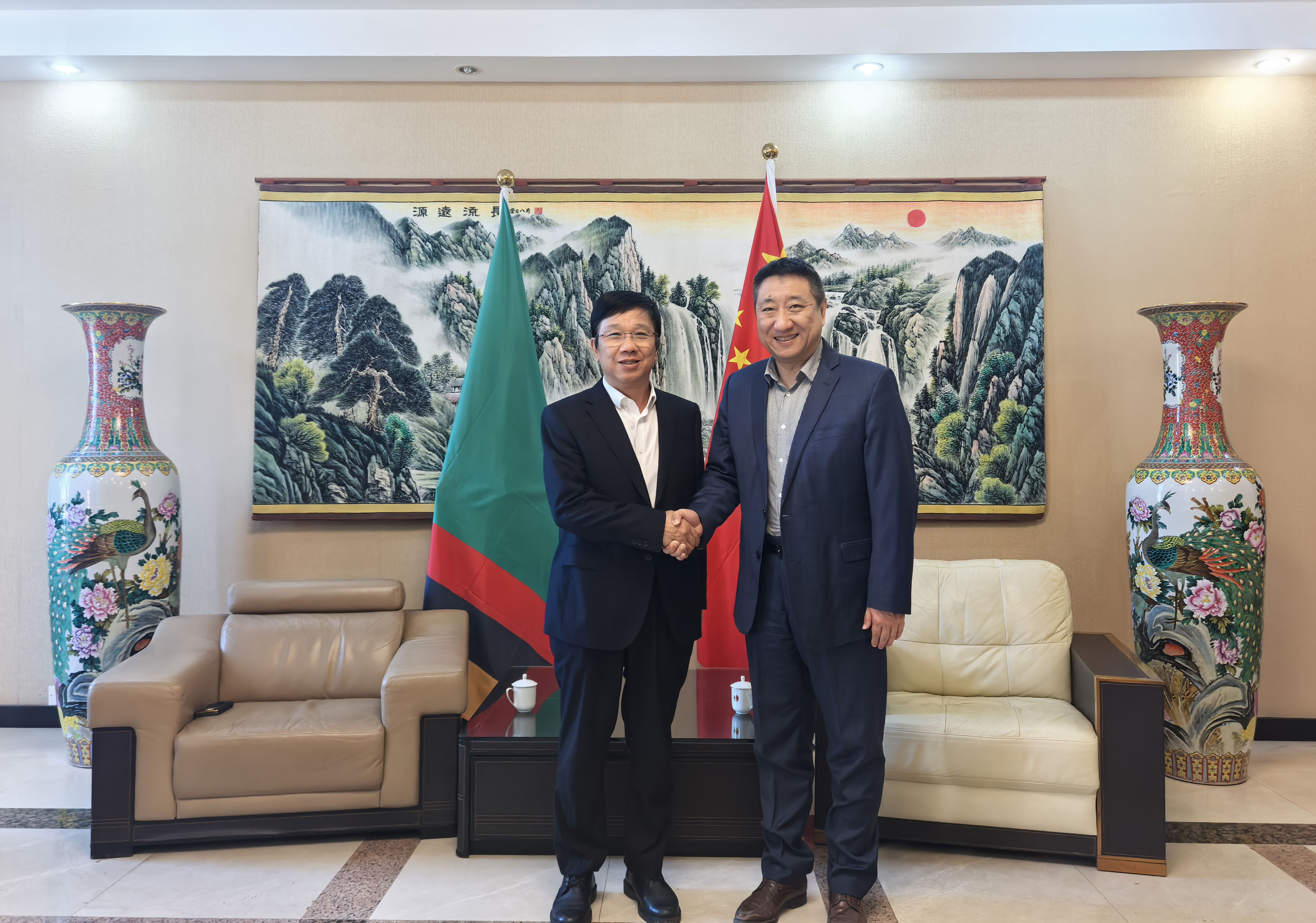 1782096428787072.jpg 会见韩镜.jpg